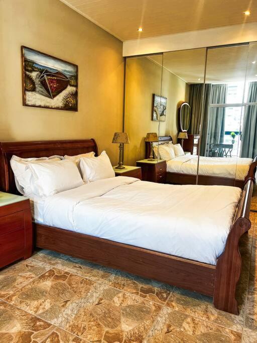 Cozy Two Bedroom Cpt Fully Equipped Apartment *