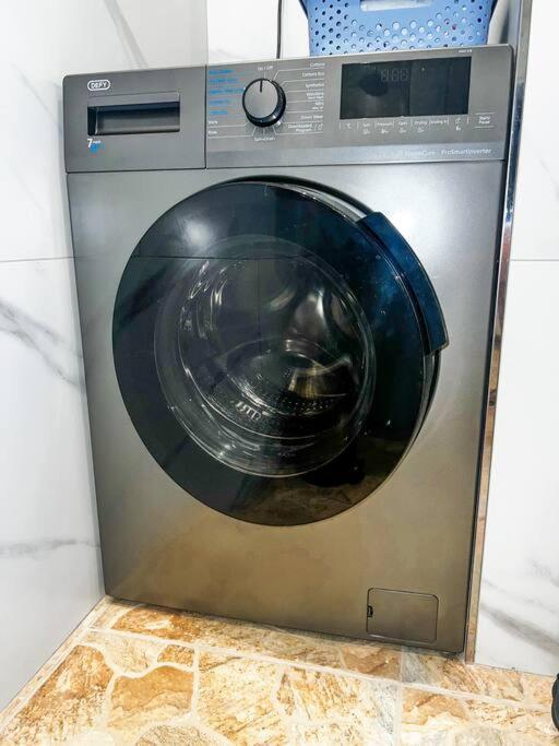 Cozy Two Bedroom Cpt Fully Equipped *